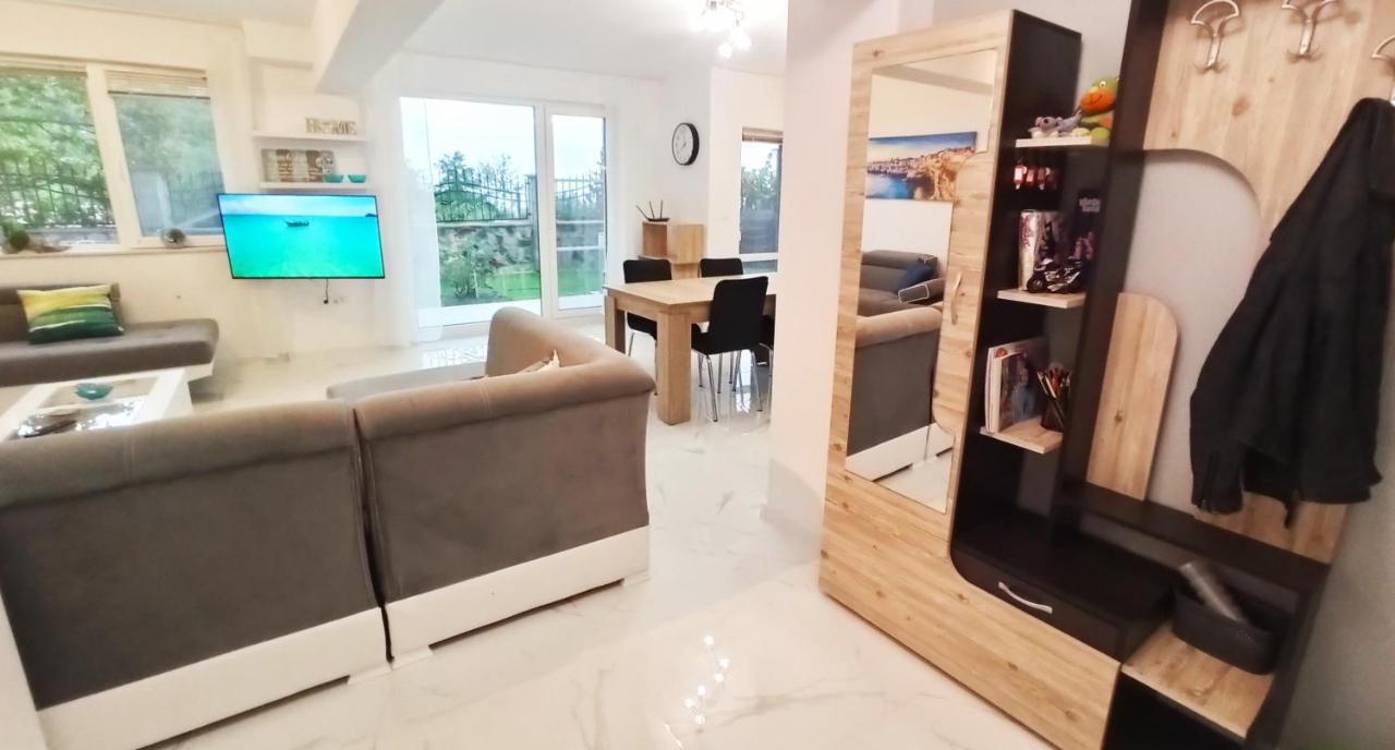 Arode Villa Ovidius - Apartments Balchik Esterno foto